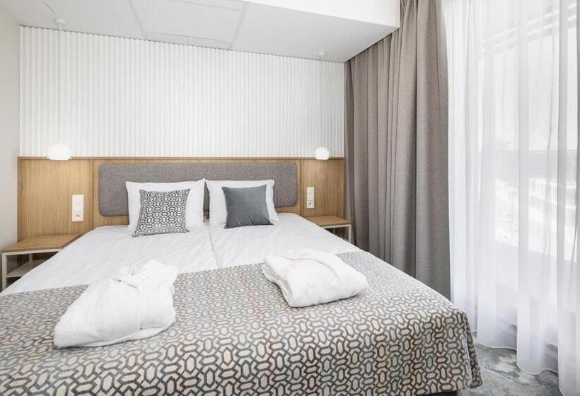 هتل Maloves Resort & Spa