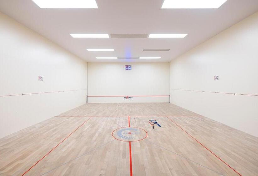 هتل Maloves Resort & Spa