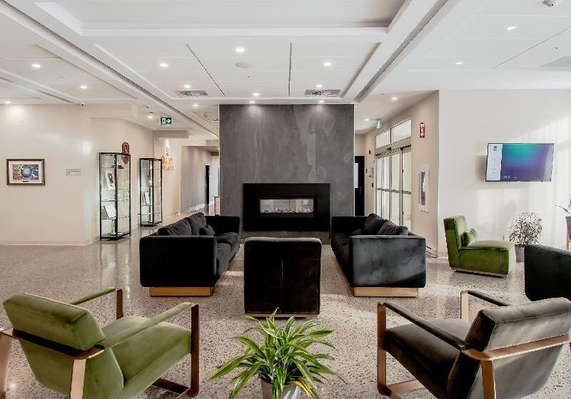 בית מלון כפרי Quality Inn & Suites