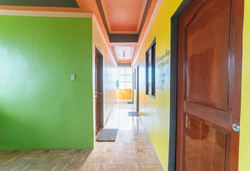 호텔 Reddoorz Plus @ San Nicolas Agoo