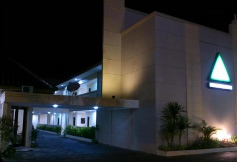 ホテル Sentana Mulia