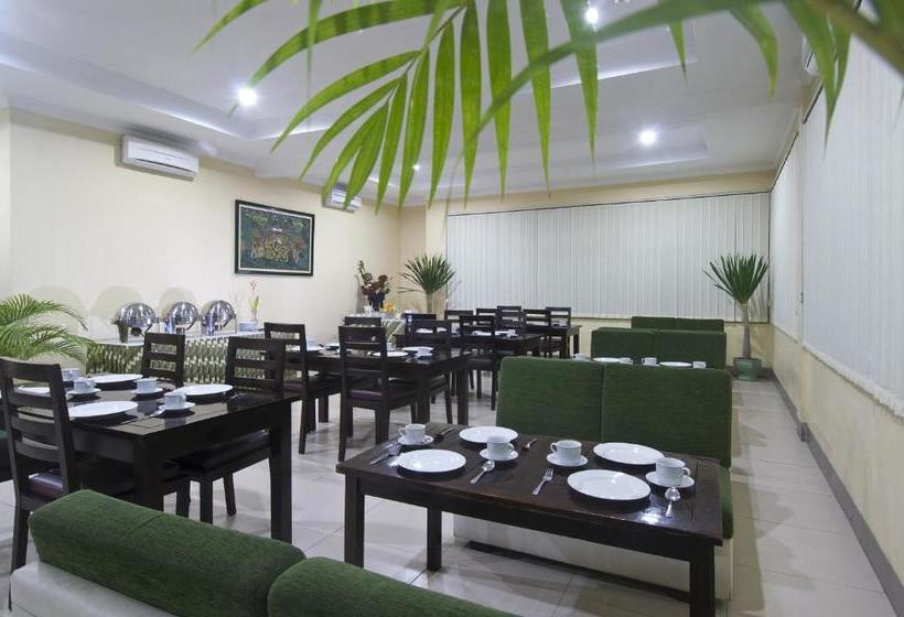 ホテル Sentana Mulia