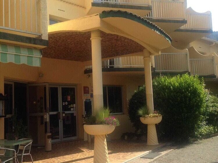 Отель Hôtel Sous L Olivier