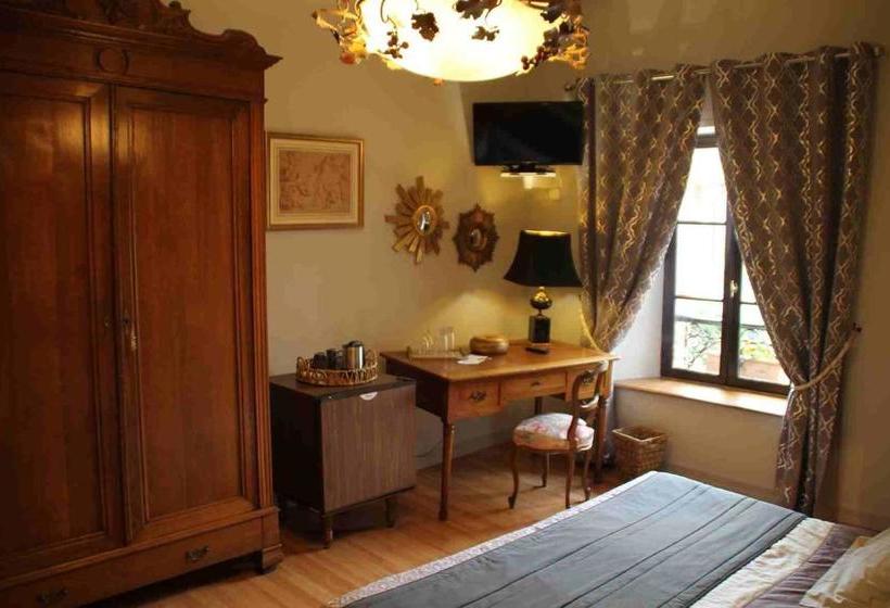 펜션 Chambres D'hotes : La Cour D'etrepy