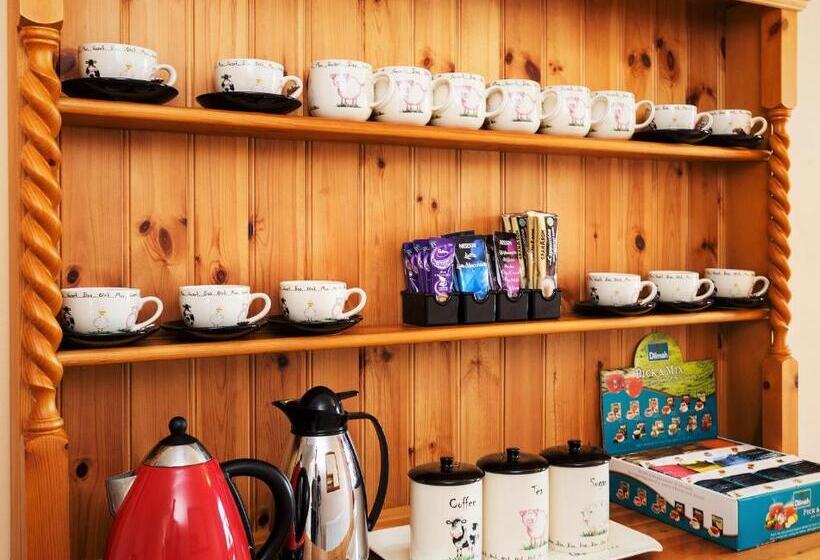 بنسيون Killaran House