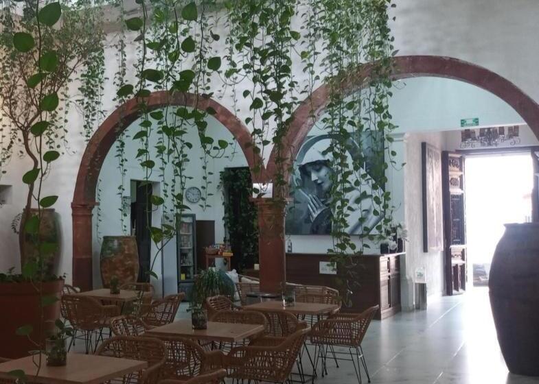 Vía Real Hotel Boutique