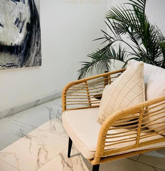 Vía Real Hotel Boutique