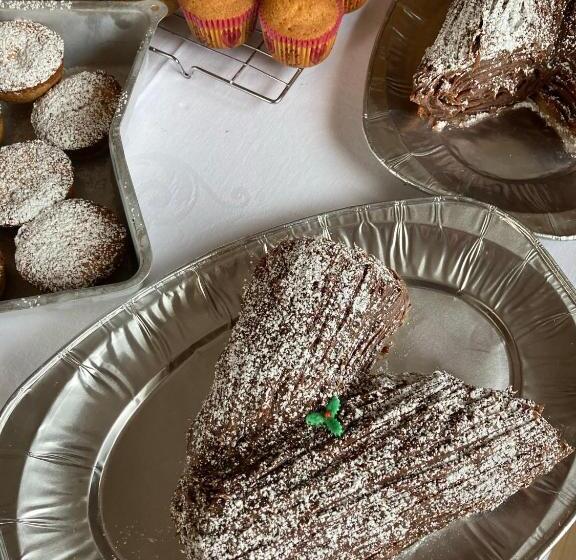 مبيت وإفطار Inny River Lodge