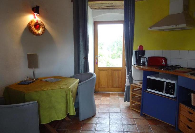 Bed and Breakfast La Tour Du Moulin Géant