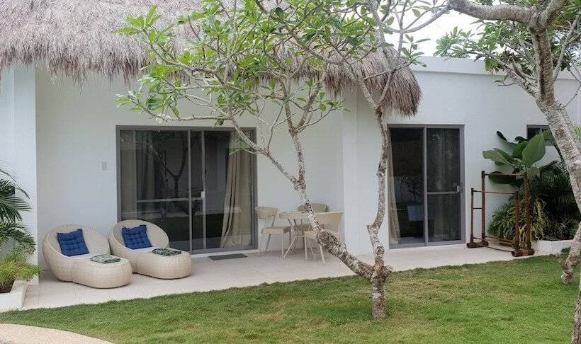 هتل Alona Beach Side Inn