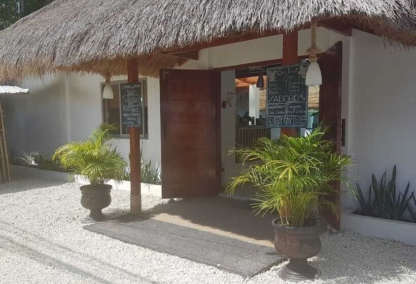 هتل Alona Beach Side Inn