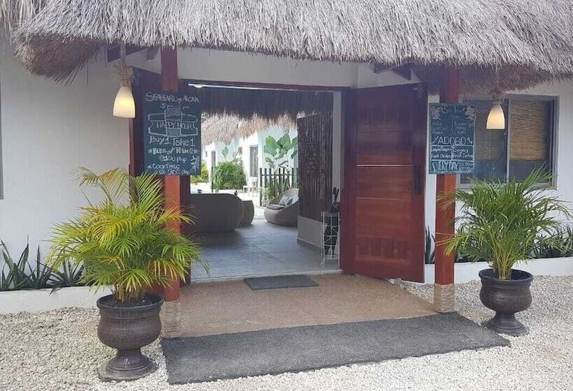 هتل Alona Beach Side Inn