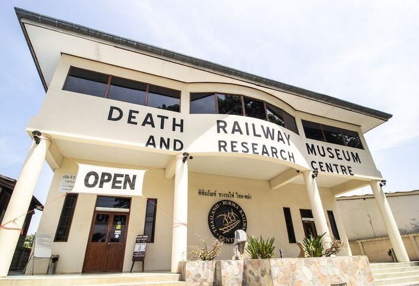 호텔 Monaz River Kwai Kanchanaburi