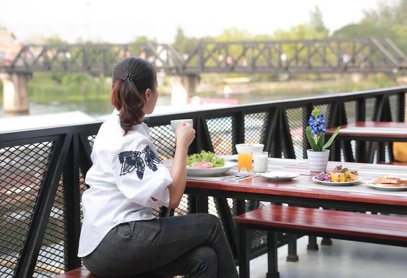 호텔 Monaz River Kwai Kanchanaburi