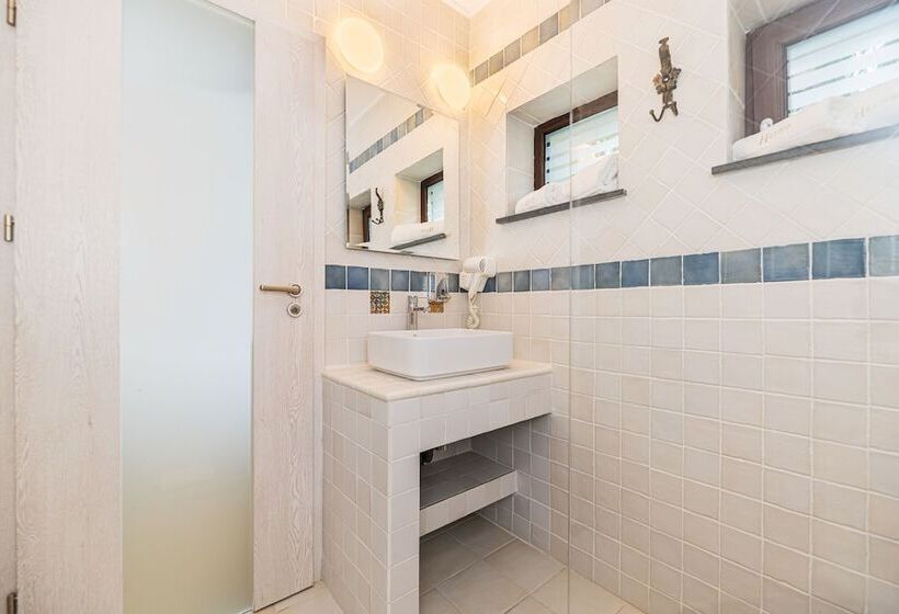 בית מלון כפרי Pensiunea Hilltop