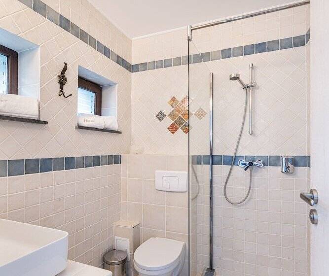 בית מלון כפרי Pensiunea Hilltop