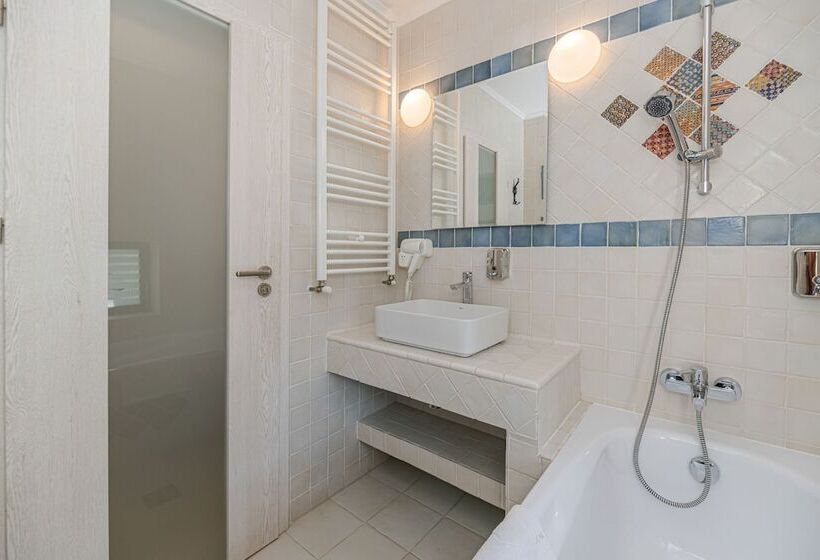 בית מלון כפרי Pensiunea Hilltop