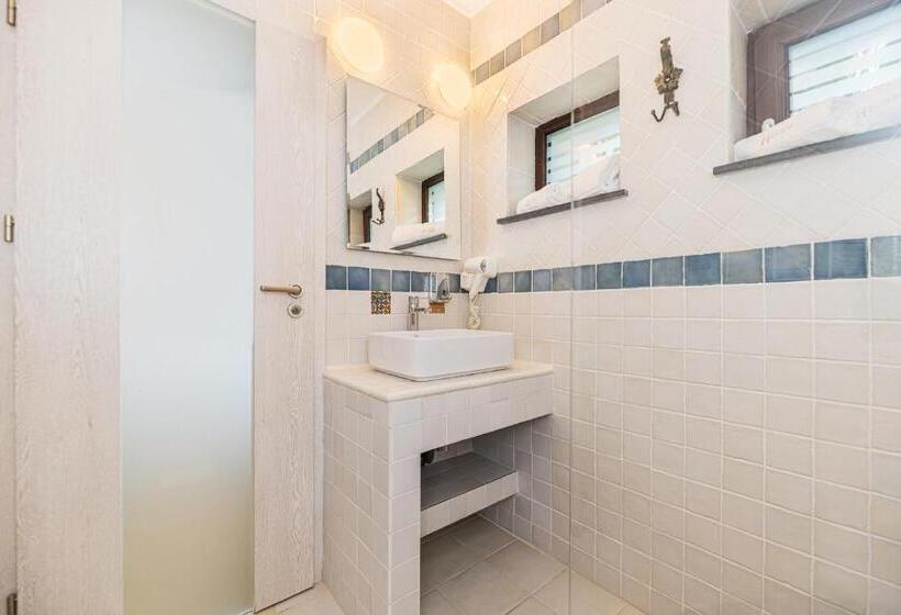 בית מלון כפרי Pensiunea Hilltop