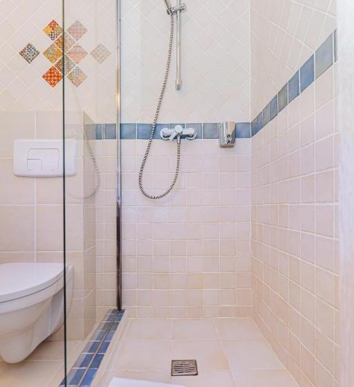 בית מלון כפרי Pensiunea Hilltop