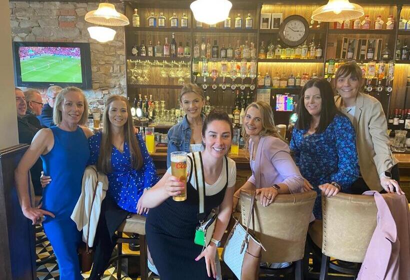 酒店 The Copper Still Bar