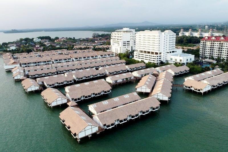 هتل Wonderland Private Chalet Port Dickson