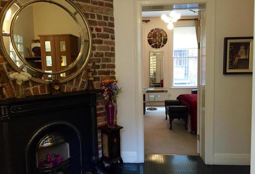 펜션 The Merchant House