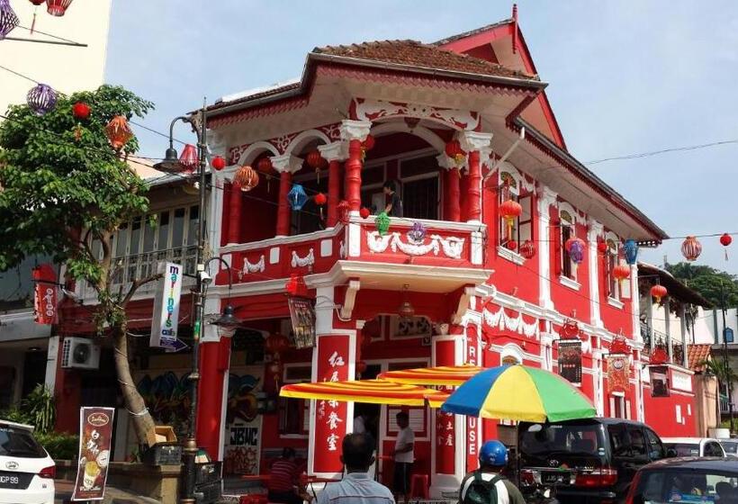 Attrus By Lse   Hostel