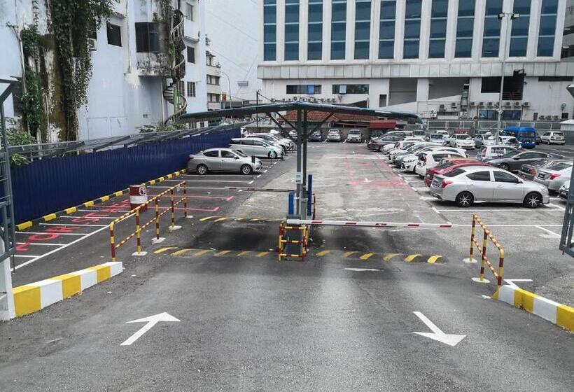 Attrus By Lse   Hostel