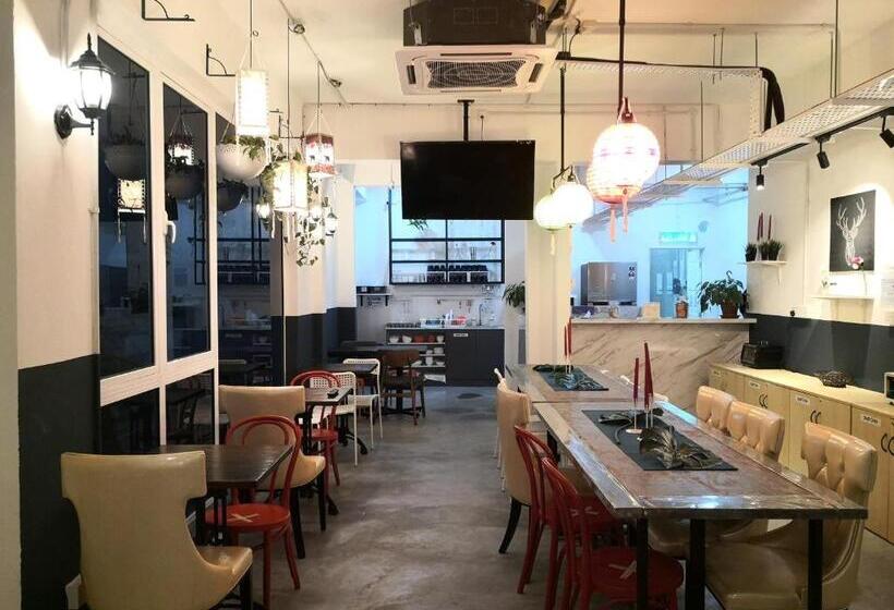 Attrus By Lse   Hostel