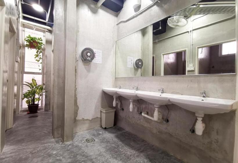 Attrus By Lse   Hostel