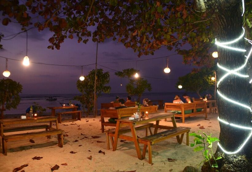 تختخواب و صبحانه Salili Bungalow