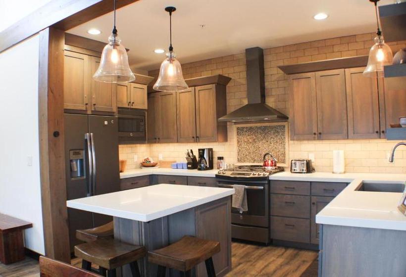 Crested Mtn North #l1