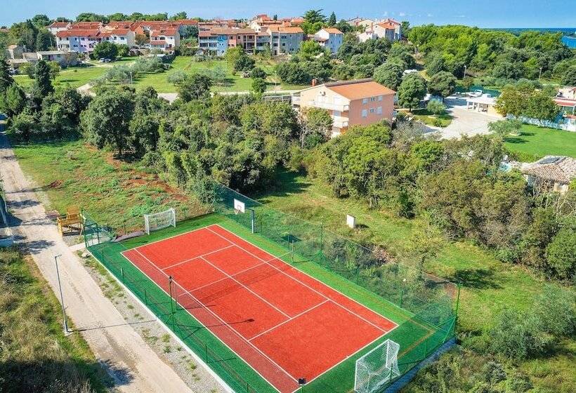 בית מלון כפרי Mobile Home Rojnic