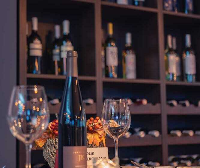 Tailor Hotel Sport & Conference