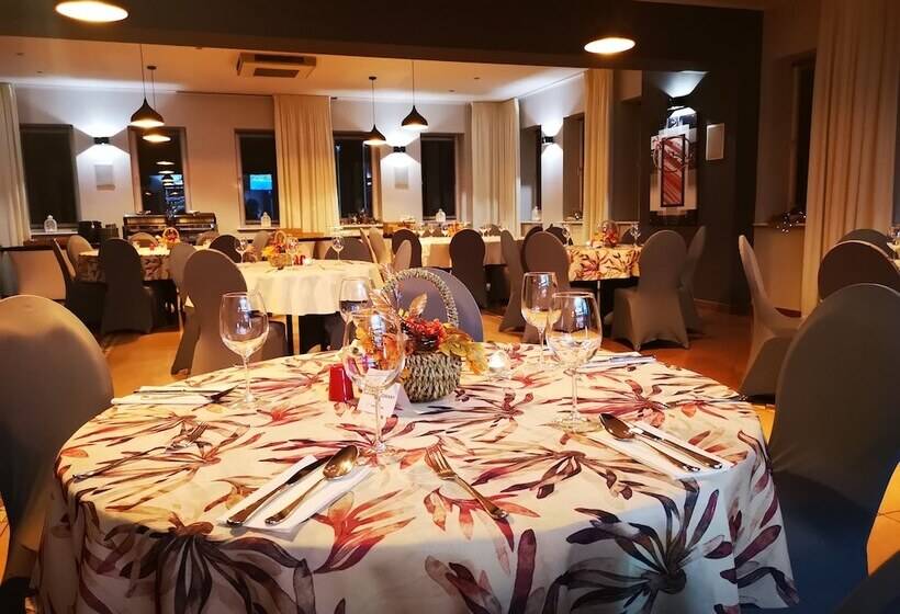 Tailor Hotel Sport & Conference