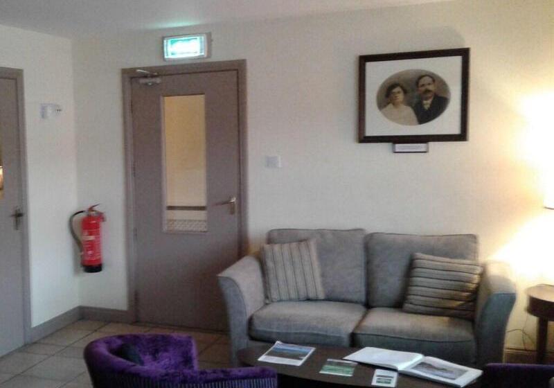 膳宿费 Clancys Of Glenfarne