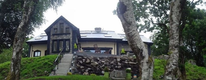 بنسيون Coill Maher Lake House