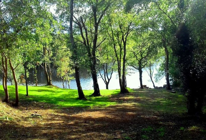 بنسيون Coill Maher Lake House