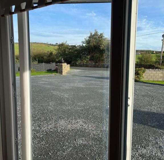 بنسيون Douglasha House V93rx64