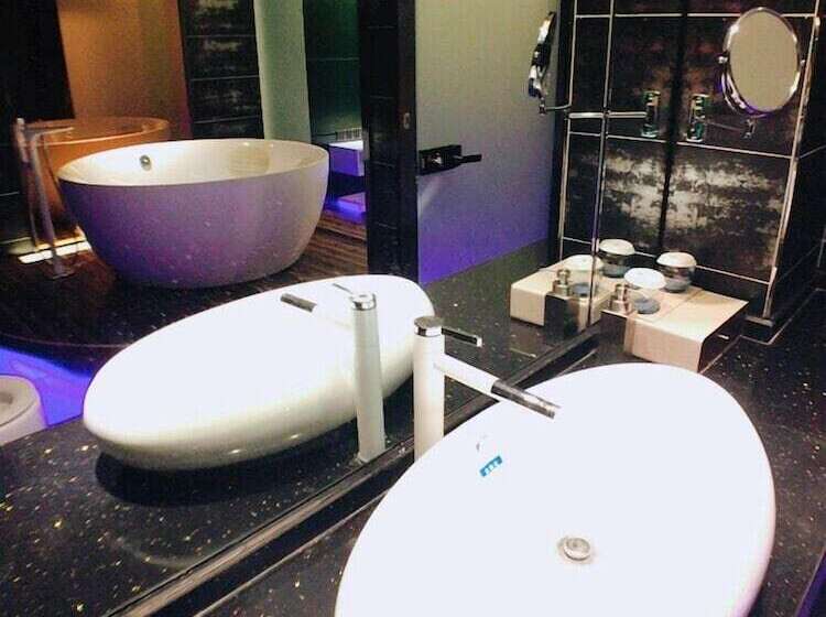 Taiyuan Strawberry Apartment Xuefu Br