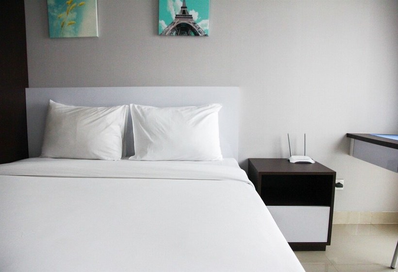 Fabulous Studio Grand Dhika City Apartment By Travelio