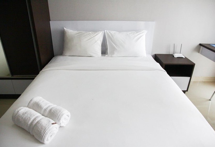 Fabulous Studio Grand Dhika City Apartment By Travelio