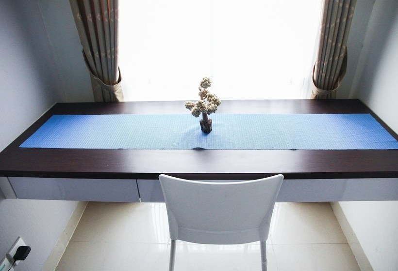 Fabulous Studio Grand Dhika City Apartment By Travelio