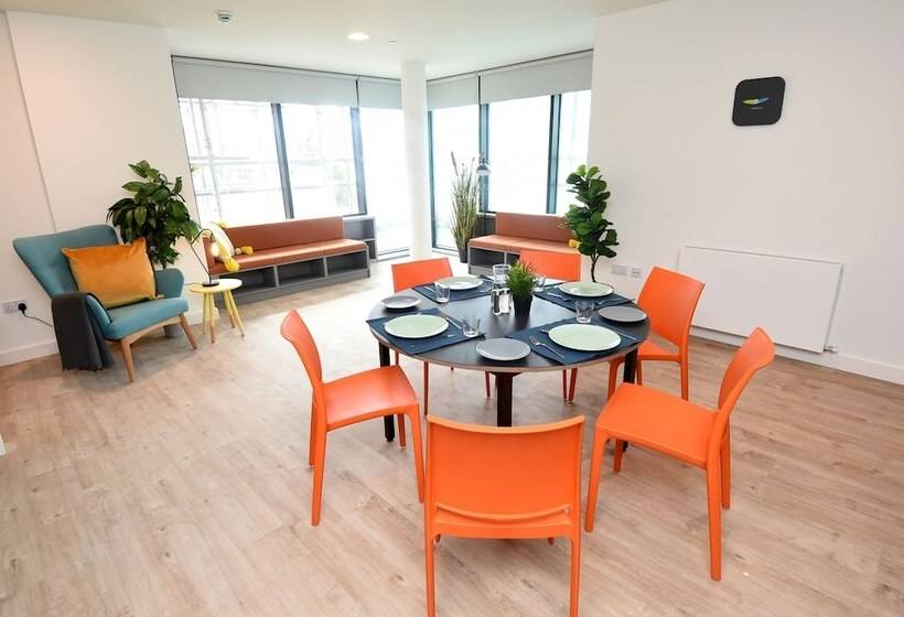 Yugo Explore   Lee Point