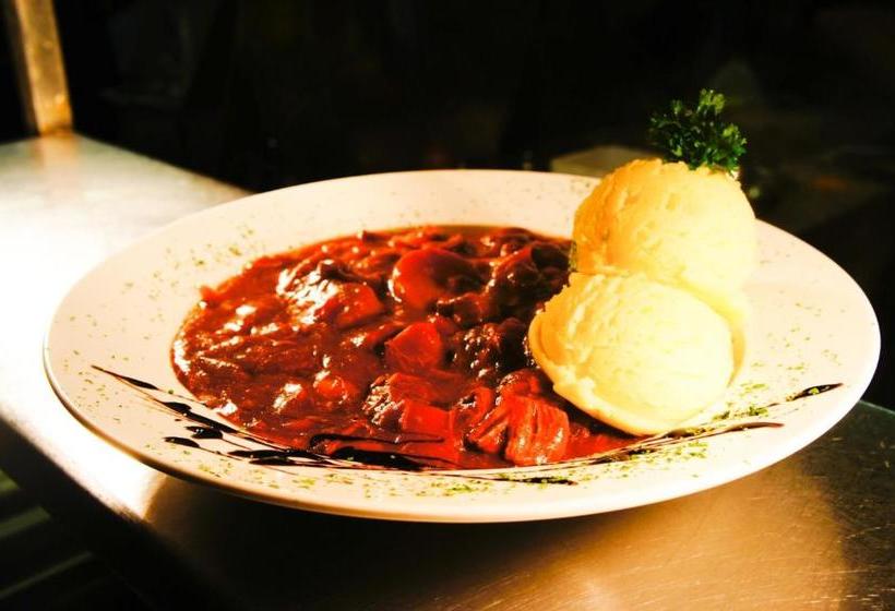 住宿加早餐  The Coach House