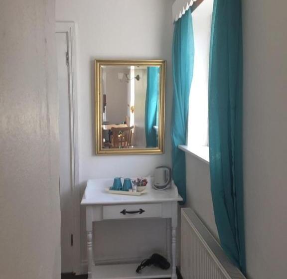 Пансион Toomullin House Accommodation