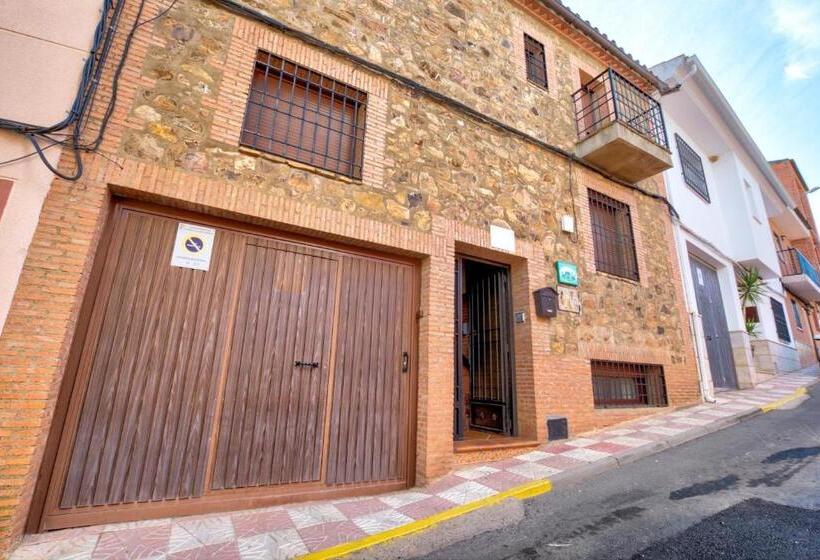 Comfortable Villa In Puebla De Don Rodrigo With Private Pool