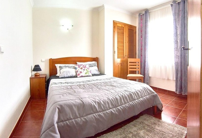 Charming Apartment With Sea View In Lajes Do Pico 37 M²