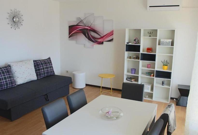 Apartment Arna