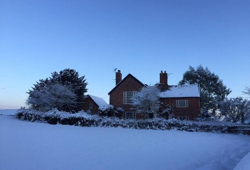 مبيت وإفطار The Old Dower House